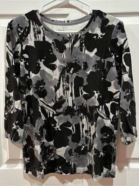 NICOLE MILLER Women’s Floral Sequin 3/4 Sleeve Tee Shirt Top -black/gray, size S